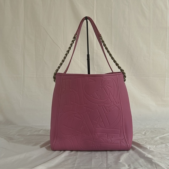 Carolina Herrera Pink Embossed Chain Strap Tote - Picture 3 of 15